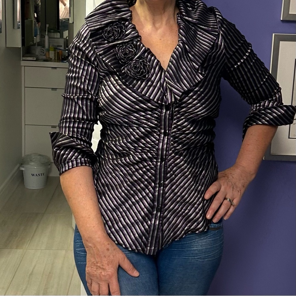 Frank Lyman Design Black , Purple and White Ruffled Cuffed Blouse, size 14